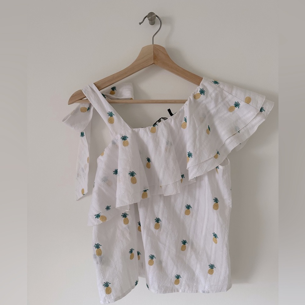 Pineapple Ruffle Top Size Small - Picture 4 of 7